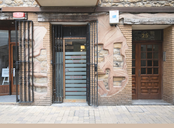 fachada del despacho de abogadas en zarautz